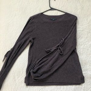 American Eagle open tie sleeve Sweater